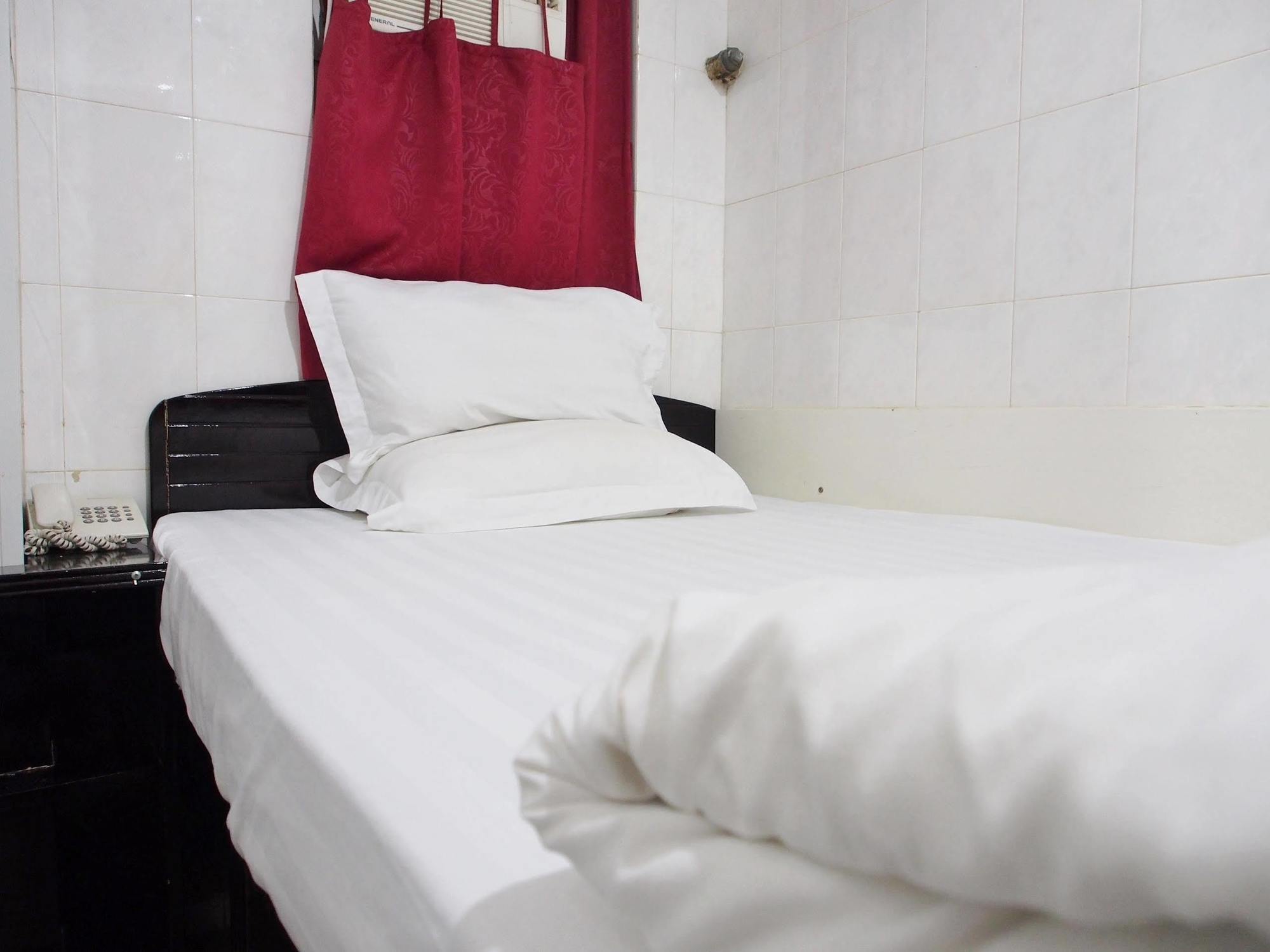 Paris Guest House Гонконг Екстер'єр фото